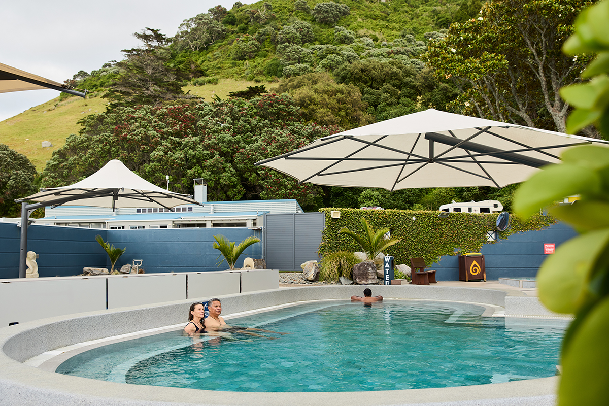 Hot & Cold at Mount Hot Pools